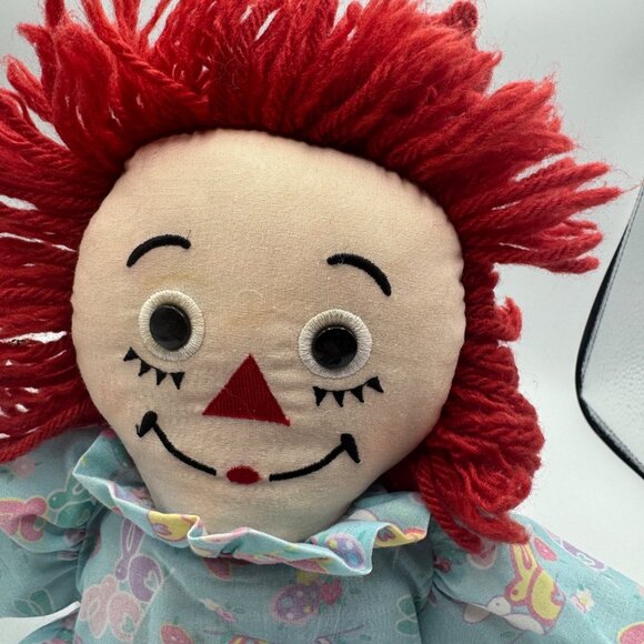 Vintage Special Edition Easter Raggedy Ann, made by Dakin, 2000 - Picture 2 of 7